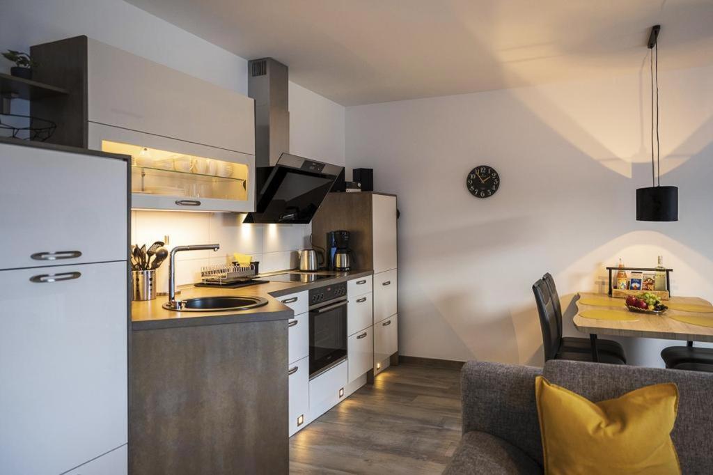 Tor Zum - Neubau Mit Sauna, Fahrstuhl Und Tiefgarage Apartment Kuehlungsborn