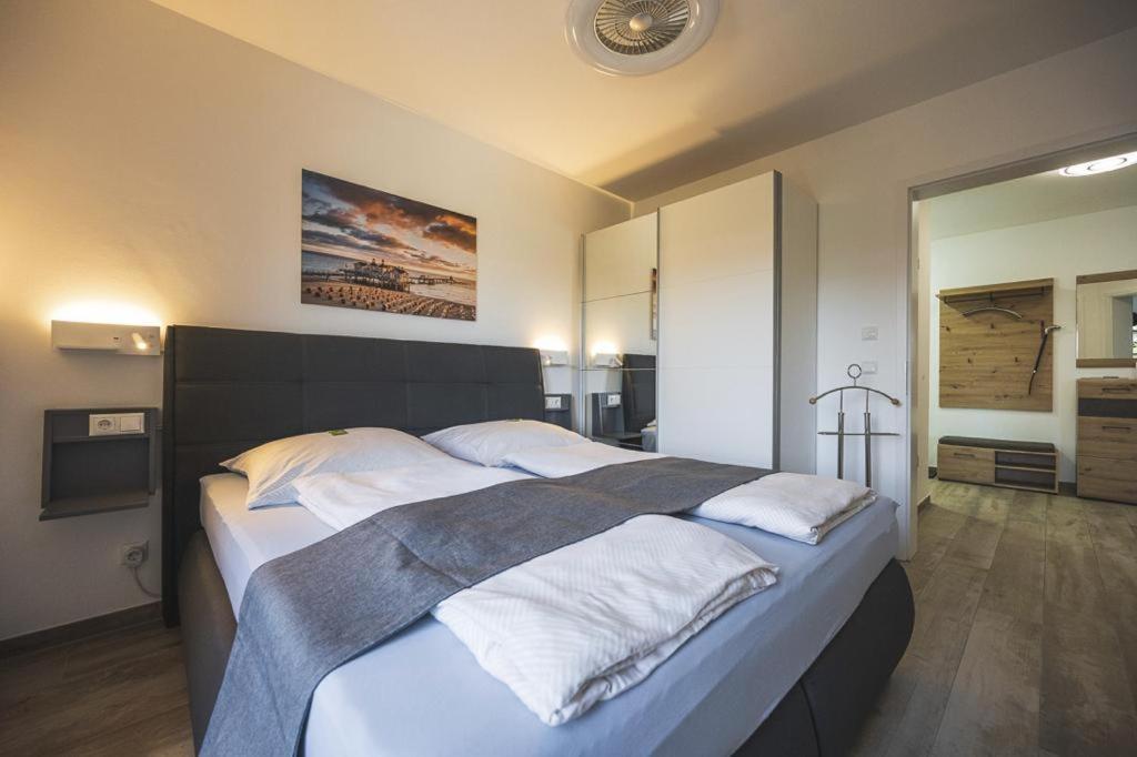Tor Zum - Neubau Mit Sauna, Fahrstuhl Und Tiefgarage *